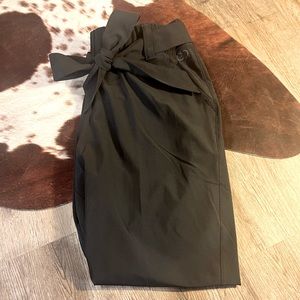 CALIA Women’s Journey Self Belt Ankle Pants, Size Small